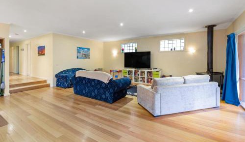 Three-Bedroom Holiday Home 