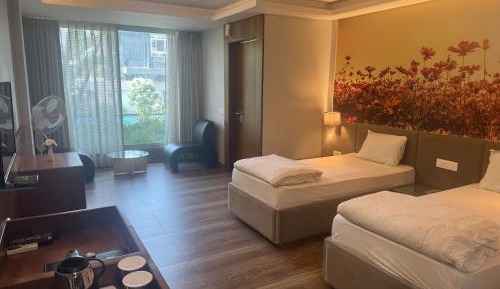 Twin Room with Pool View