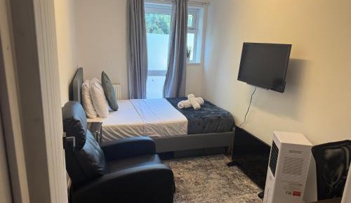 Standard Single Room with Shower