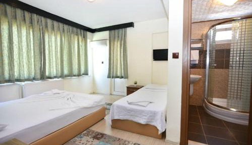 Deluxe Triple Room with Sea View
