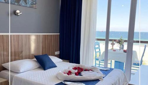 Double Room with Balcony and Sea View