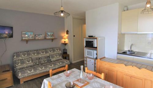 Apartment (4 Adults)