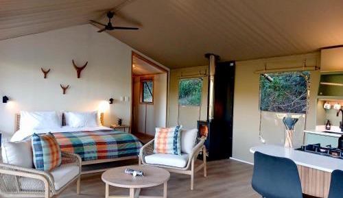 Premium One-Bedroom Chalet with Hot Tub