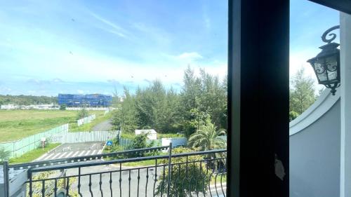 Deluxe Double or Twin Room with Balcony