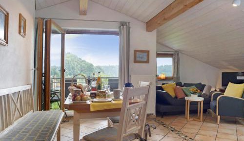 Superior One-Bedroom Apartment with Balcony