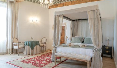 King Room with Spa Bath