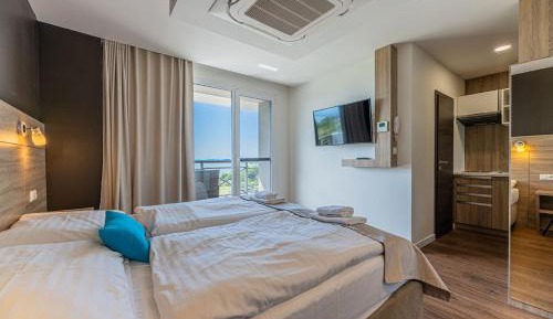 Studio with Balcony