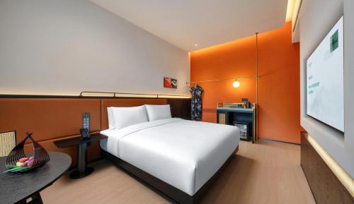 Queen Room