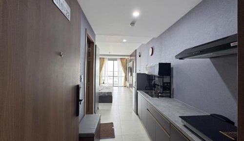 Studio with Balcony