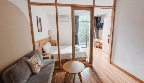 One-Bedroom Apartment with Balcony