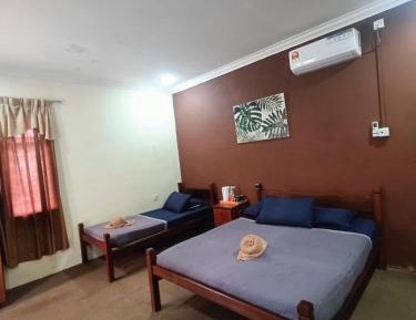 Triple Room