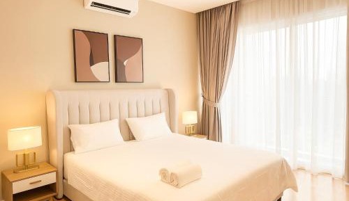 One-Bedroom Apartment with Balcony and City View