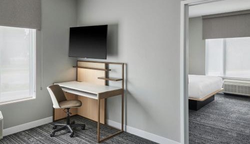One-Bedroom King Suite with Sofa Bed 
