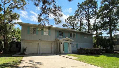 Four-Bedroom Holiday Home