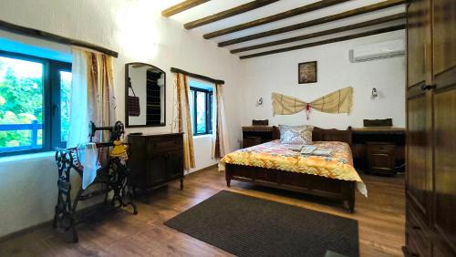 Large Double Room