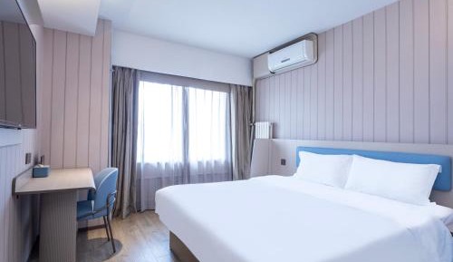 Superior Queen Room