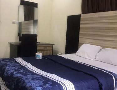 Deluxe Double Room (2 Adults + 1 Child)