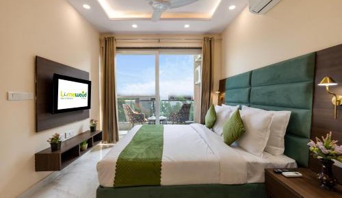 One-Bedroom Deluxe Apartment