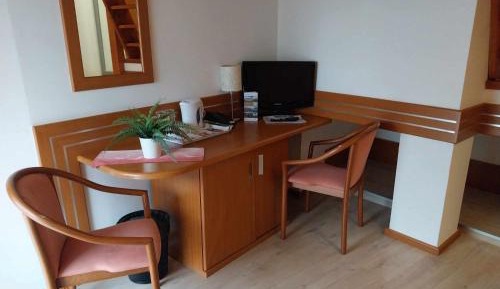 Small Twin Room