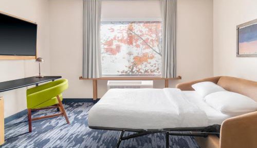 King Suite with Sofa Bed and City View