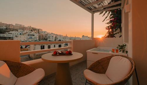 Suite with Hot Tub