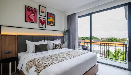 Deluxe Double Room with Balcony