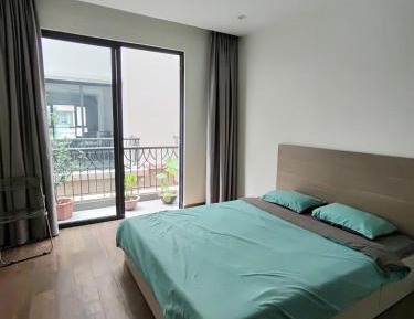 Queen Room with Balcony