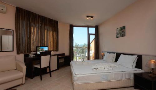 Double Room with Park View