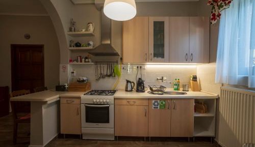One-Bedroom Apartment with Shared Kitchen