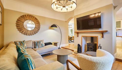 Four-Bedroom Holiday Home