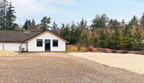 Six-Bedroom Holiday Home
