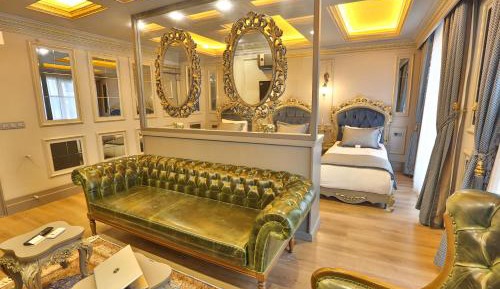 Two-Bedroom Suite