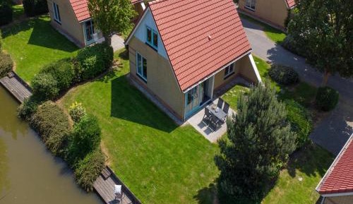 Four-Bedroom Holiday Home