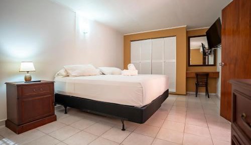 One-Bedroom Apartment (2 Adults)