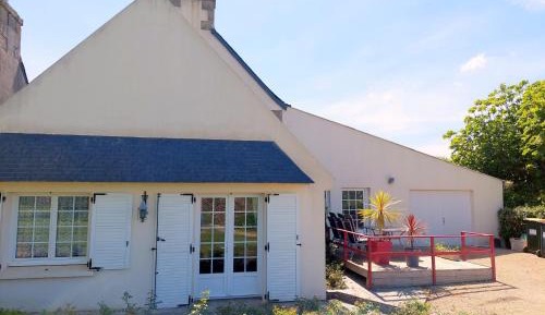 Three-Bedroom Vacation Home 