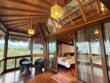 Deluxe Suite with Sea View