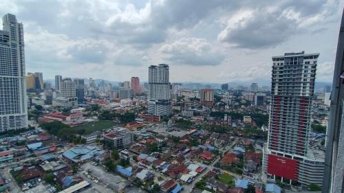Deluxe One-Bedroom Apartment with City View