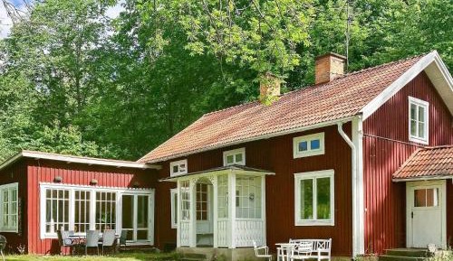 Two-Bedroom Holiday Home