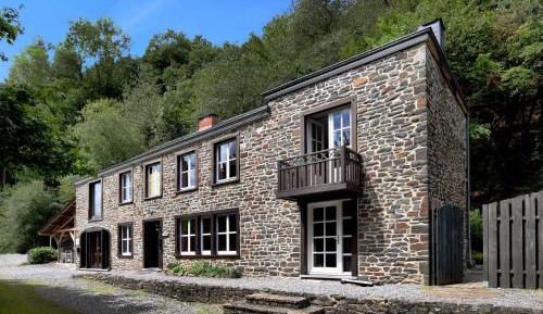 Six-Bedroom Holiday Home