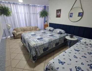 Basic Triple Room with Shared Bathroom