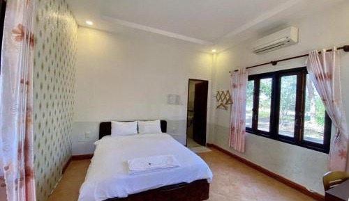 One-Bedroom Bungalow