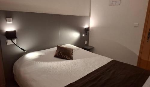 Rear Side Double Room with Shower