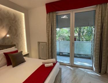 Queen Room with Balcony