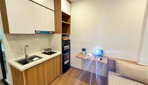 Apartment with City View
