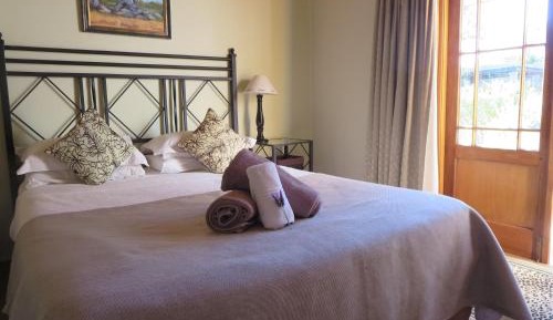 Queen Room with Garden View