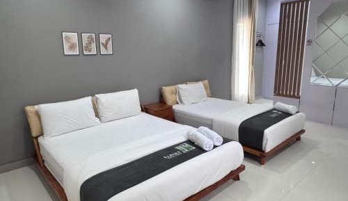 Triple Room with Bathroom