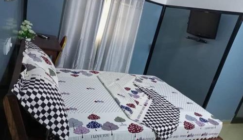 Deluxe Double Room (2 Adults + 1 Child)