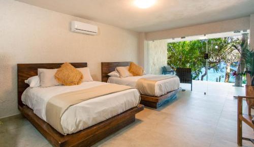Queen Room with Garden View