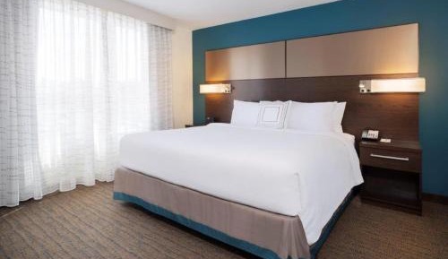 One-Bedroom King Suite