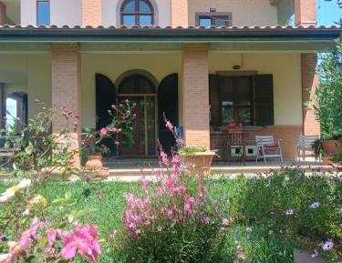 Three-Bedroom Deluxe Apartment